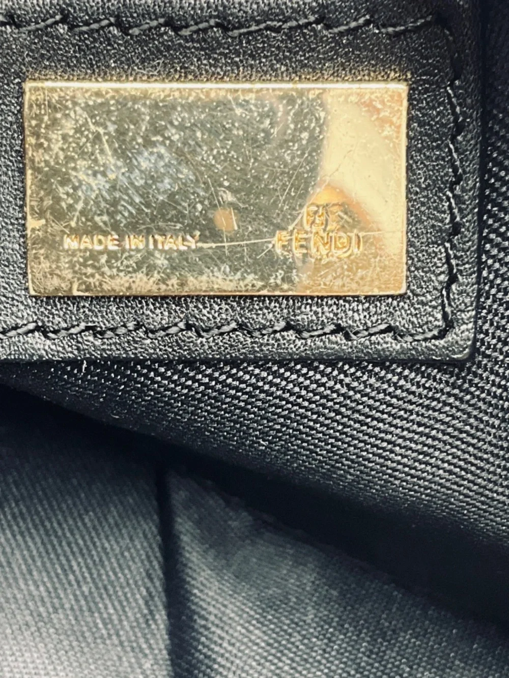 FENDI VINTAGE BLACK LEATHER HOBO BAG WITH GOLD HARDWARE
